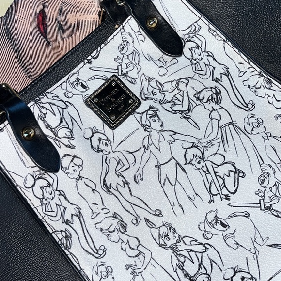 Dooney & Bourke Handbags - 🧚🏻‍♂️ 🖤🧚🏻‍♂️• 🤍 🦆 DISNEY x Peter Pan Vibes 🤍• 🤍🧚🏻‍♂️🤍